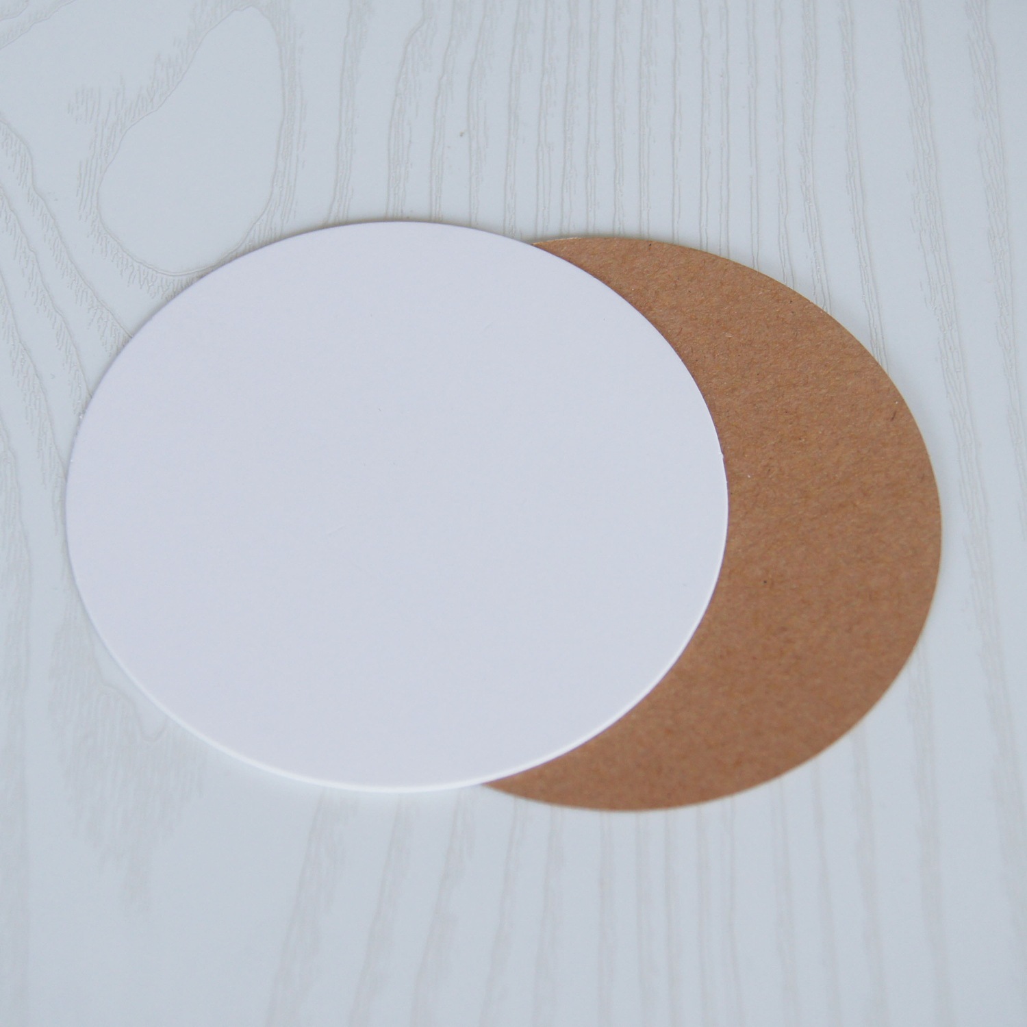 圆形牛皮纸纸卡现货加厚白卡纸纸片印刷制定黑卡纸批发烫金