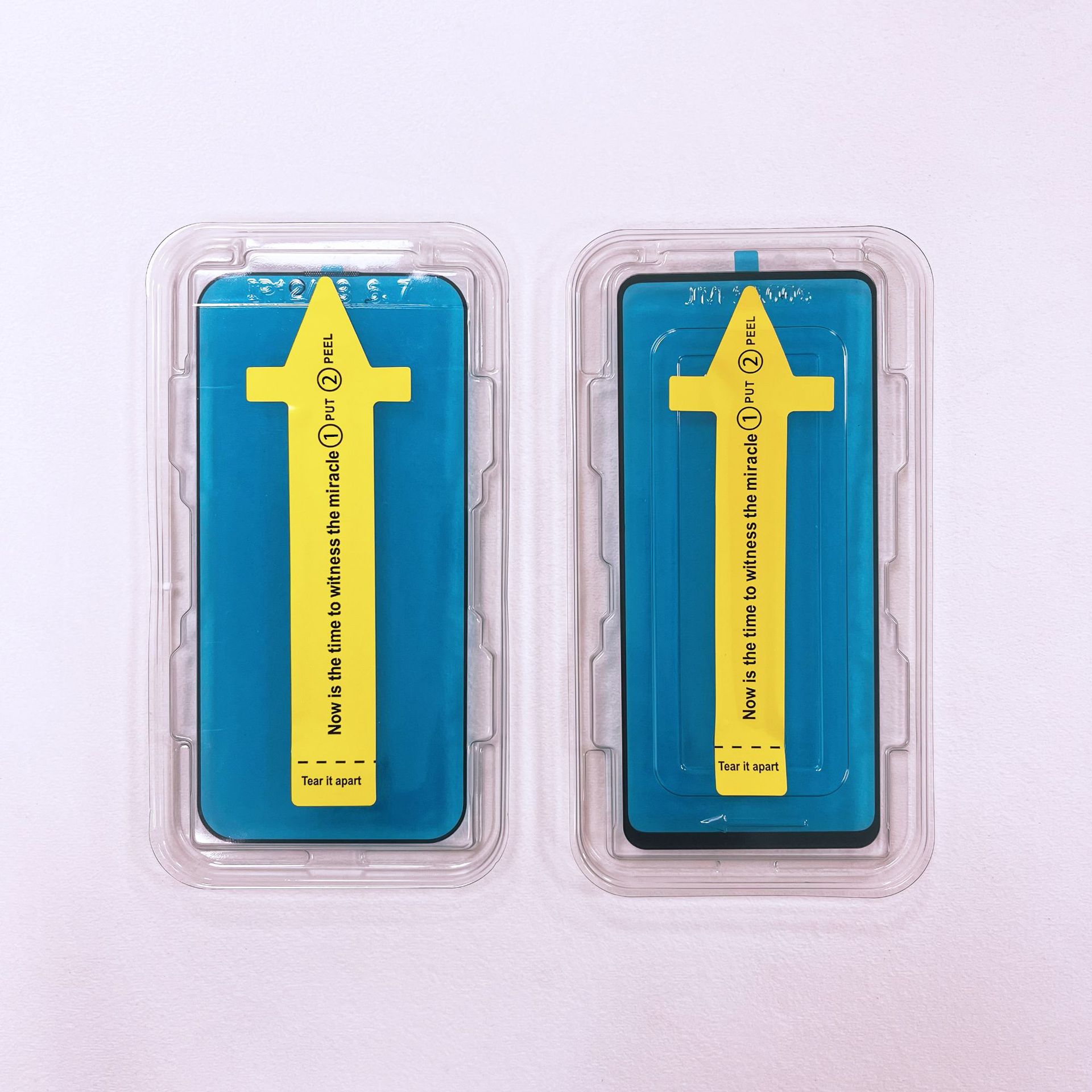 Suitable for Apple 17 Pro Instant Application Tempered Glass Film, Dust-Free Chamber, High-Definition Phone Film, Anti-Peep Strip, Hard Case, Injection Molding, Matte Finish