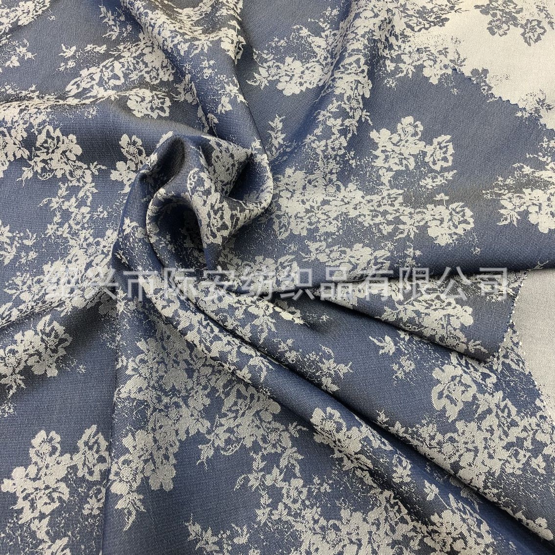 际安纺织 TR古风抽象植物提花布 柔软舒适汉服旗袍面料多色供应