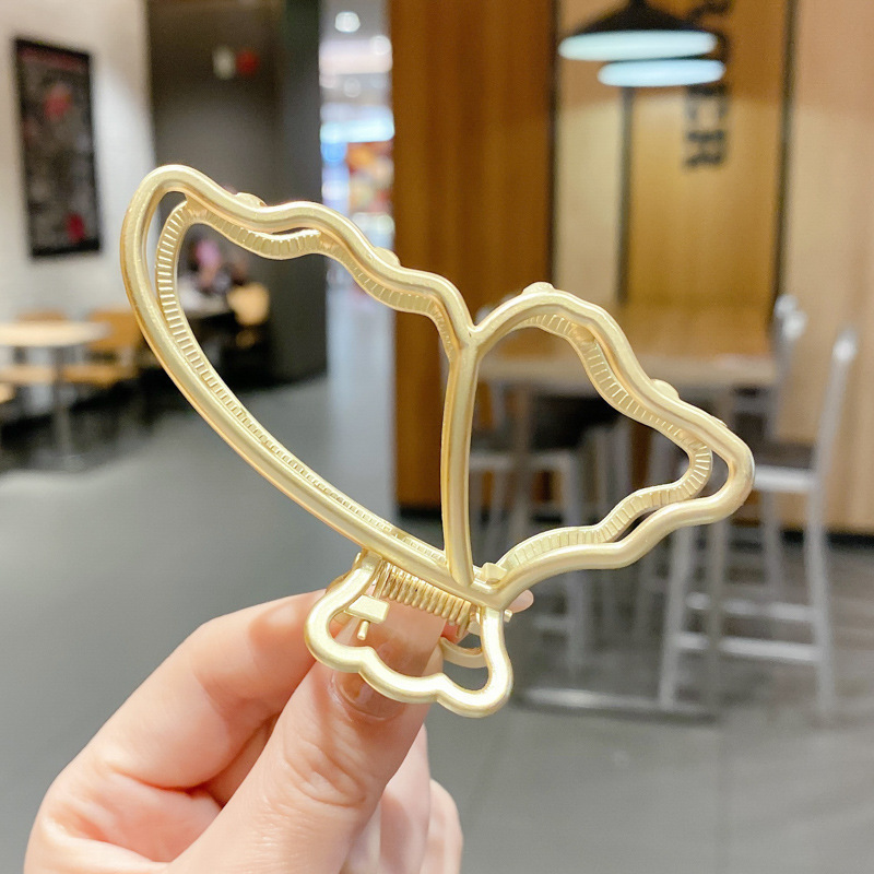 Francés retro metal clip de pelo mujeres verano gran clip de pelo perla clip de pelo Corea del Sur tiburón clip de pelo accesorios de pelo hadas