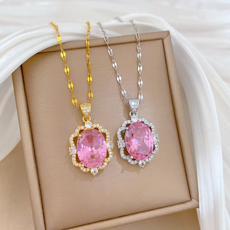 [Acero de titanio] Huevo de ganso de la industria pesada, ligero con incrustaciones, temperamento de lujo, hermoso collar de diamantes, cadena de clavícula de todo fósforo femenina, cadena de acero de titanio