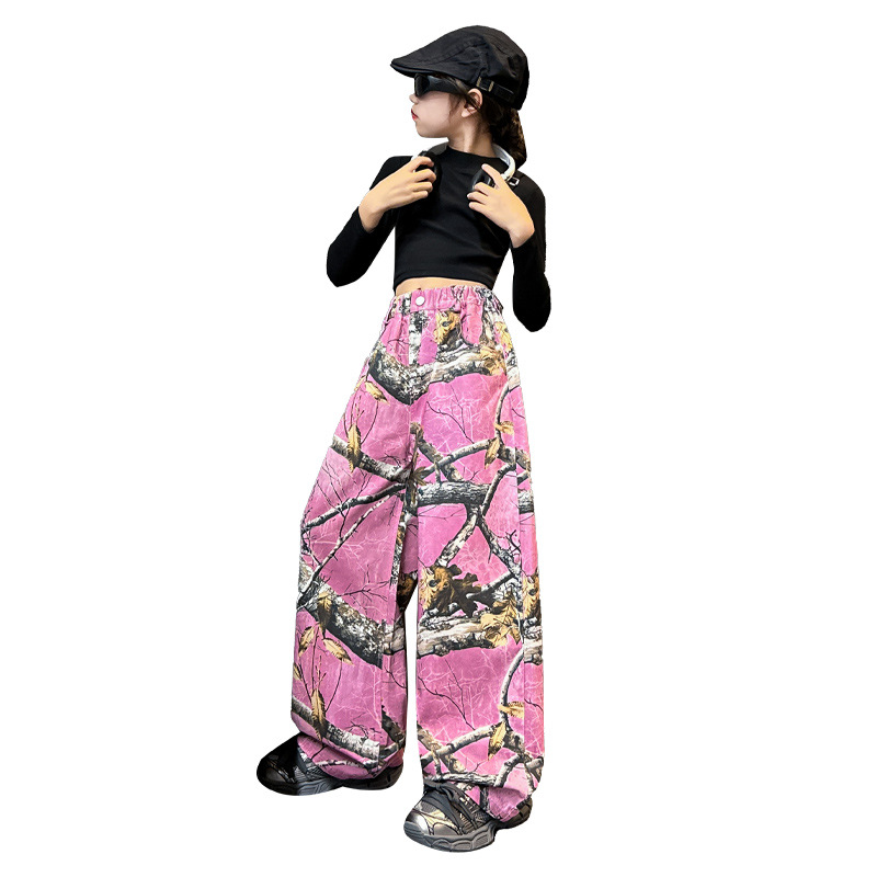 소녀 낙서 낙서 캐주얼 바지 2024 봄과 가을 새로운 스타일 중다 어린이 거리 쇼 스트레이트 바지 스트랩 베이스 셔츠