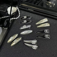 ins���ٸ߼��Ђ�߅�A�Ͻ�l��С���pC���s���|����AӢ����ĸ�l�A