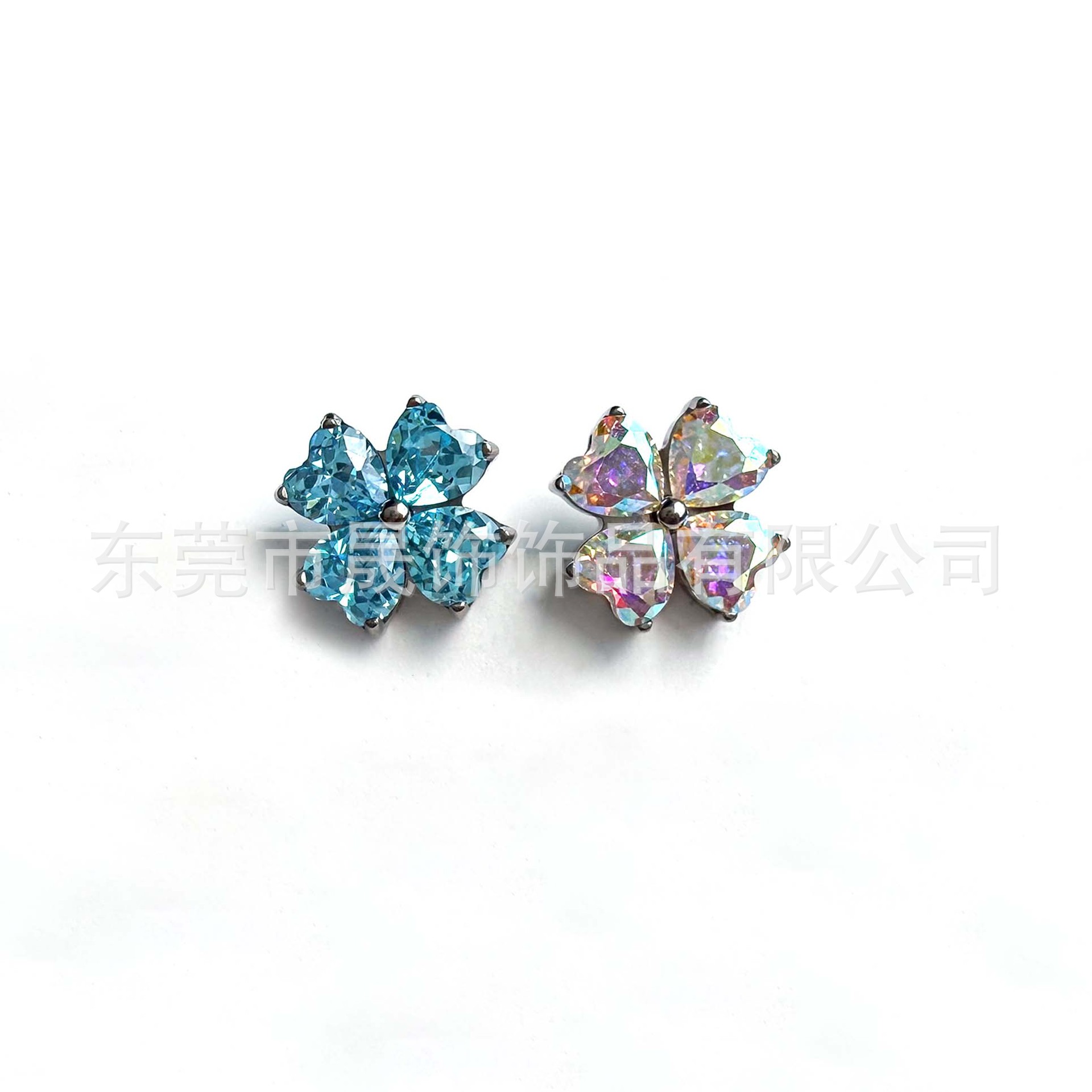 F136 Titanium Heart 四叶草 Cubic Zirconia Ear Stud Helix Cartilage Stud G23 Implant Grade Titanium 内牙 Labret Stud 人体 Piercing Jewelry