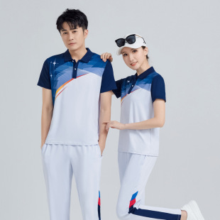 �V���轡���ٰ�ɫ�\�ӷ���Ů�������b��a����ͽ��ꠈF�w���b