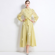 法式晚宴绝美礼服长裙2025夏季新款轻奢花朵透视收腰显瘦连衣裙女