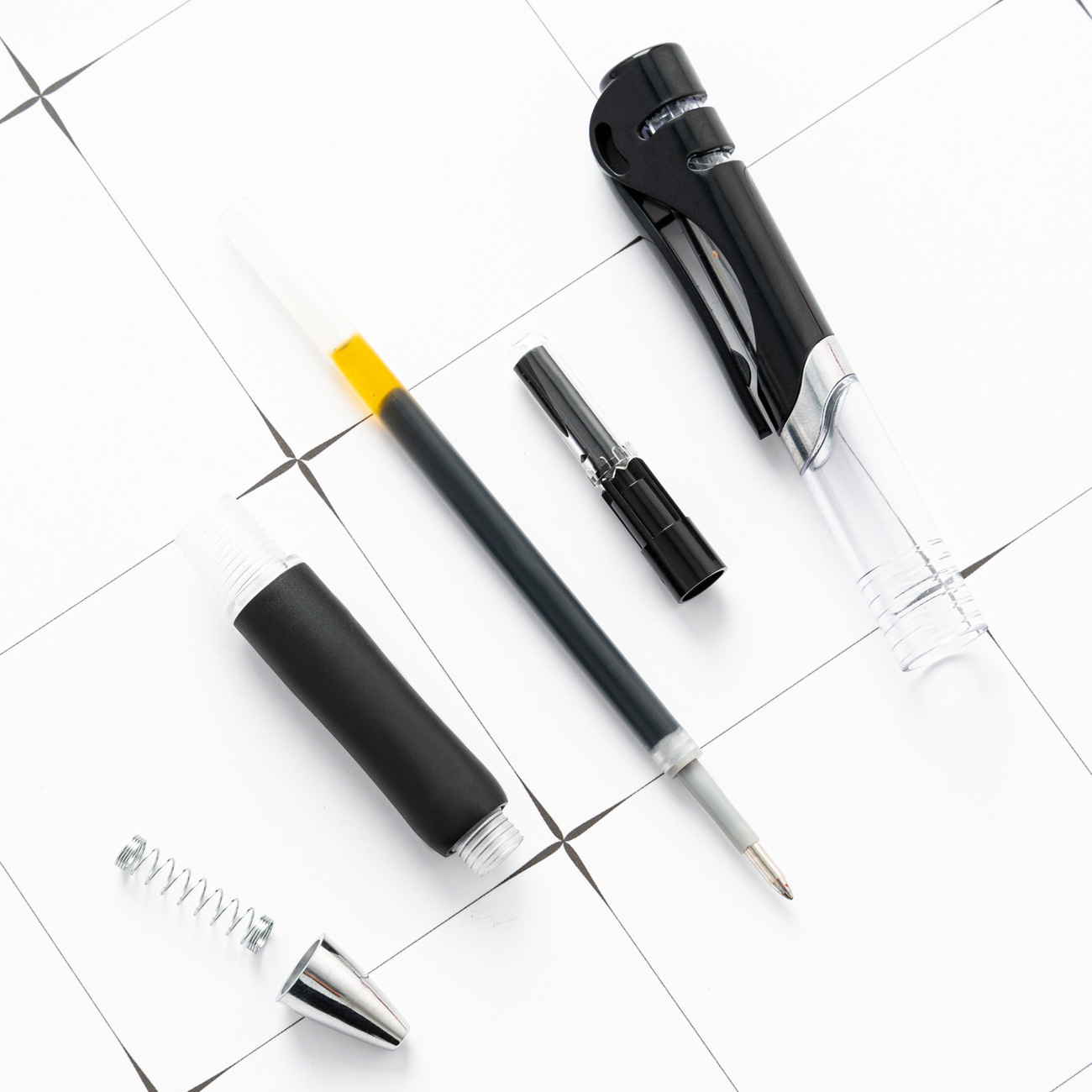 Bolígrafo de plástico transparente de 0.7mm papelería pulsable tipo de prensa estudiante negro con bolígrafo de oficina