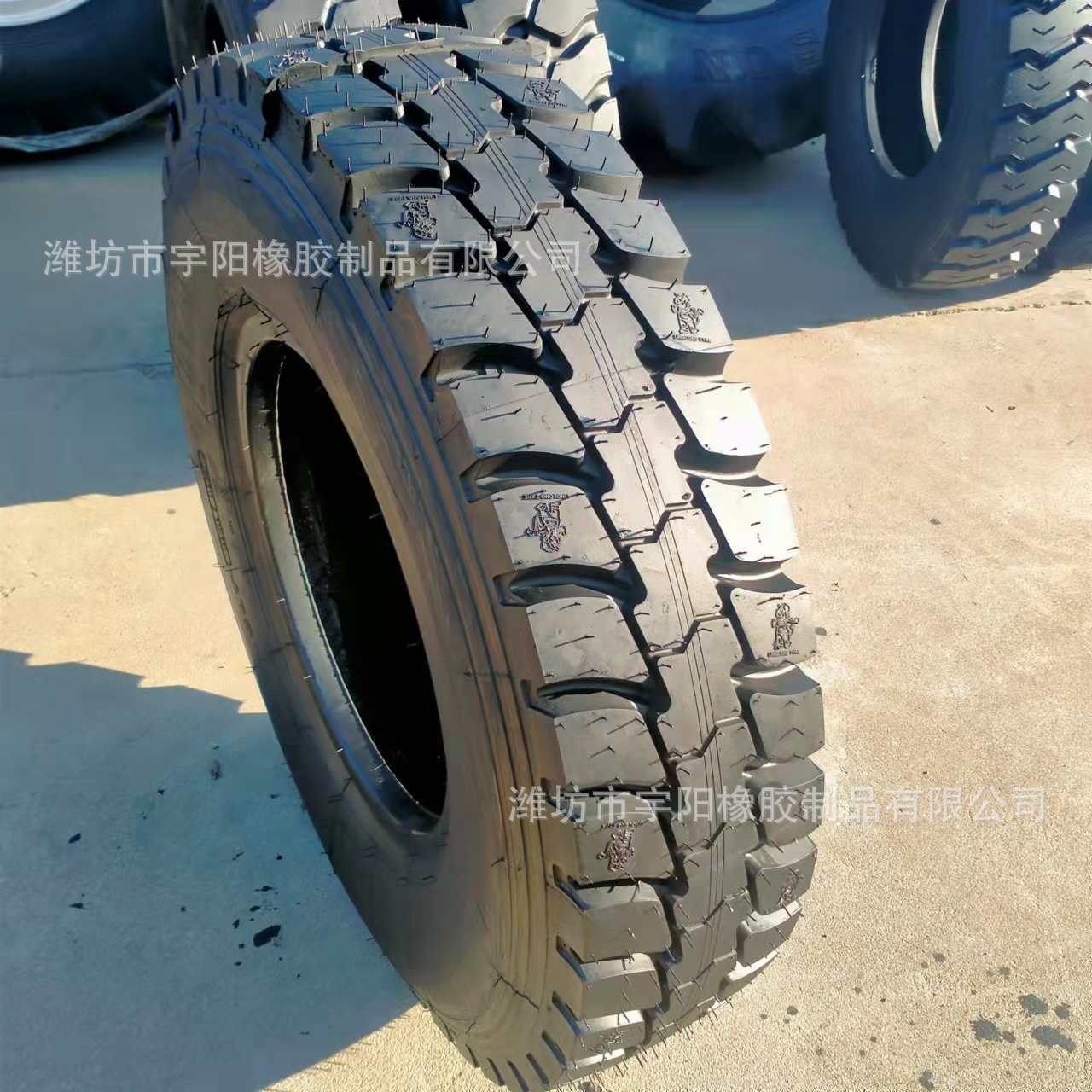 矿山花纹7.50R16  全钢货车轮胎 轻卡车轮胎