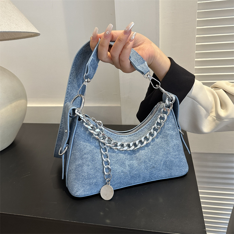 2023 nuevo bolso de media luna casual simple bolso de las axilas retro ins bolsa de cadena de textura de moda bolsa pequeña portátil para mujer