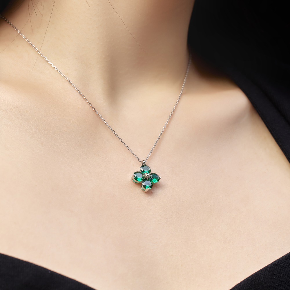 Sterling Silver Simple Style Classic Style Inlay Flower Zircon Pendant Necklace display picture 3