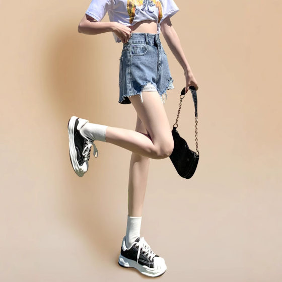 Light-colored Hole Denim Shorts Women's Summer New High Waist Slimming Dopamine Wear Hot Pants