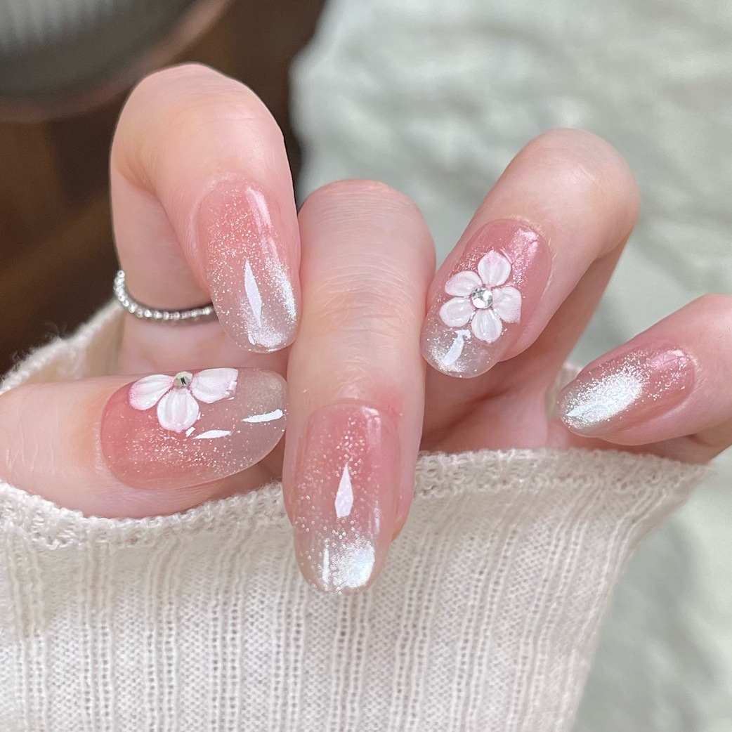 Explosiones de uso de uñas de ojo de gato flor tridimensional lindo dulce parche de uñas falsas desmontable parche de uñas prefabricado engrosado