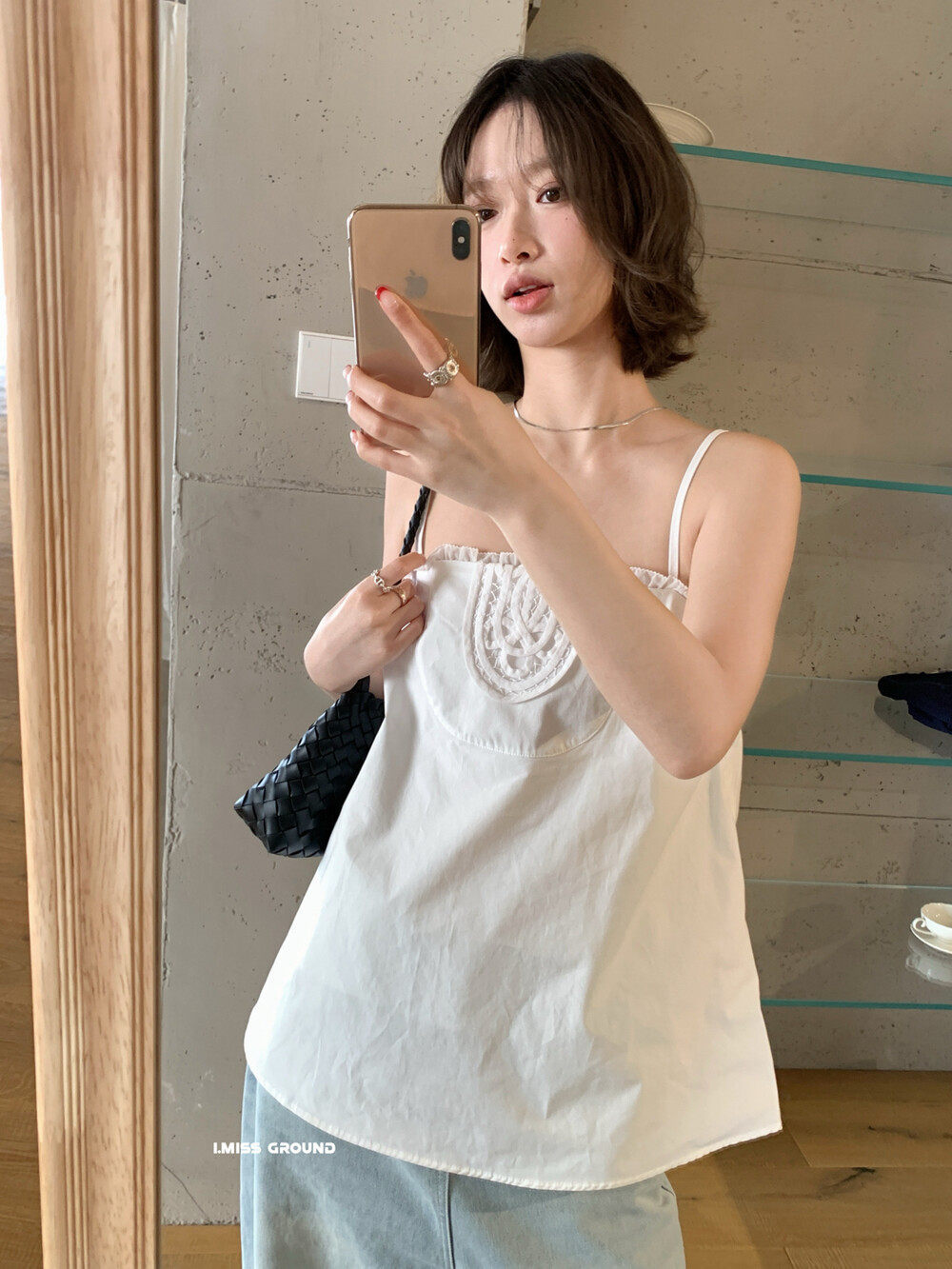 màu trắng