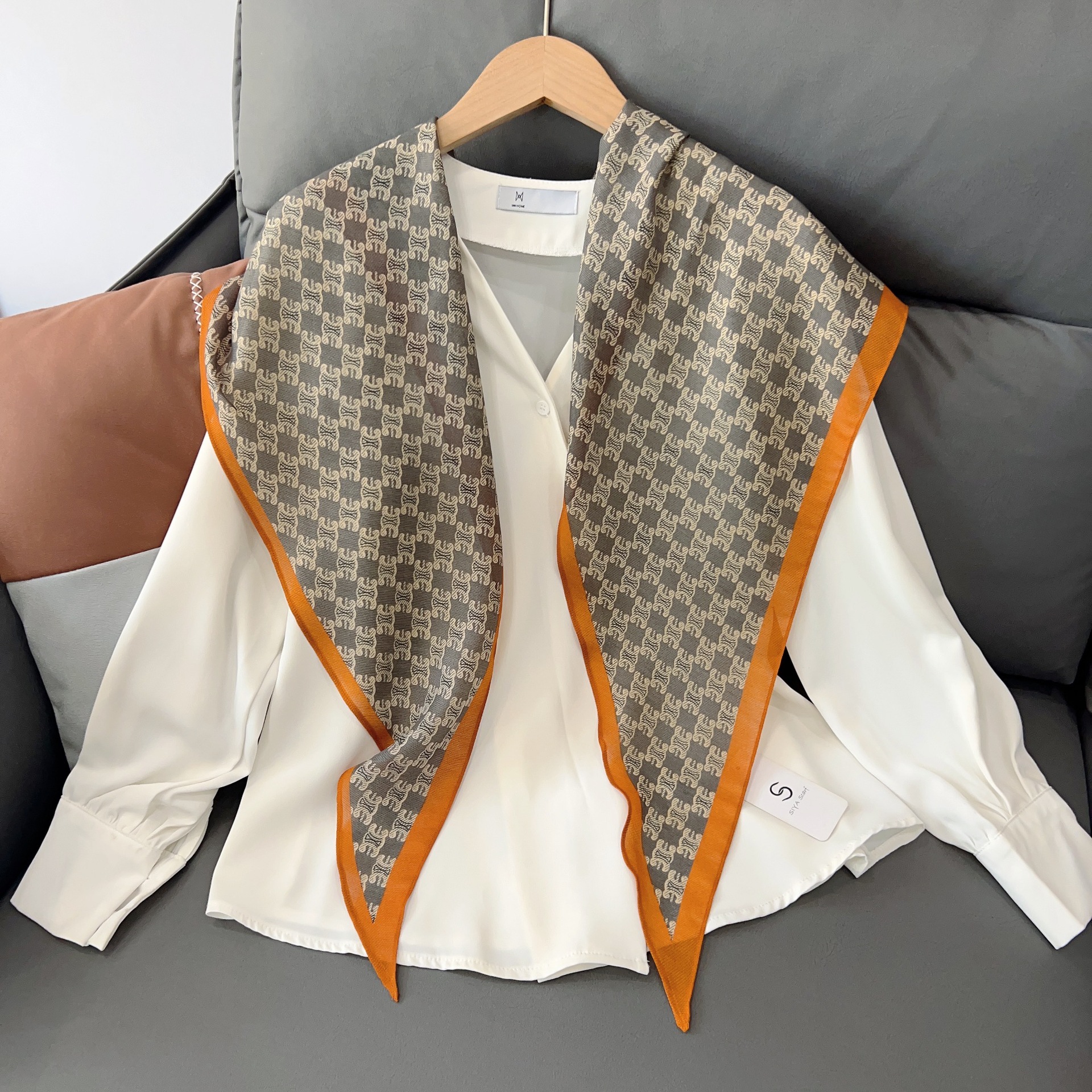 Bufanda de Hilo de Bambú Nueva de Primavera 2025, Protector de Cuello Elegante y Versátil, Prenda Exterior Decorativa, Chal Fino image 4