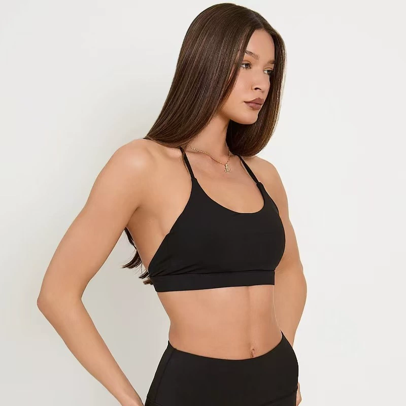 Бесшовный спортивный бюстгальтер-халтер для фитнеса и йоги с красивой спинкой и бретелями