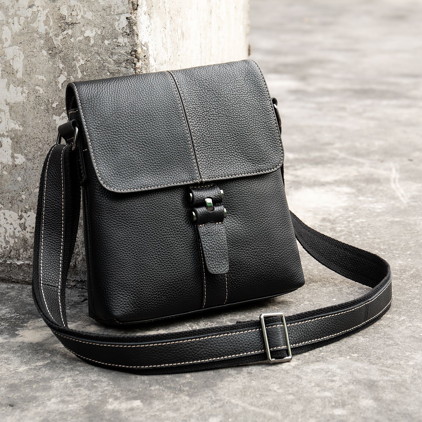 Men's Genuine Leather Crossbody Bag High End Cowhide Shoulder Bag For Business Casual Use In Black/Brown_voghion.com