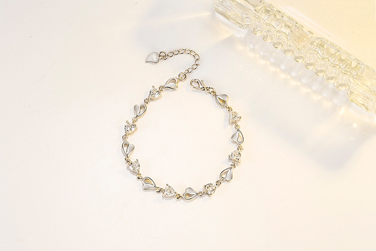 Fashion Heart Shape Copper Inlay Zircon Bracelets 1 Piece