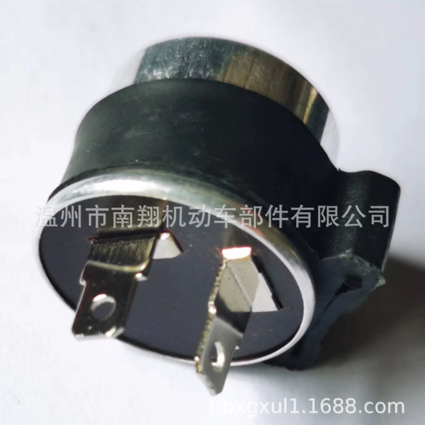 Прямые поставки высококачественных реле-указателей поворота для автомобилей и мотоциклов, быстрая доставка, водонепроницаемые, подходят для электромобилей, с функцией зарядки.