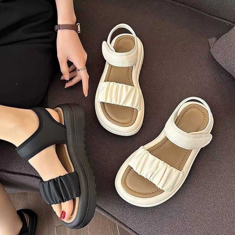 Sandalias de cuero suave de fondo grueso para mujeres de verano 2026 nuevo velcro con falda anti-derrapante zapatos romanos