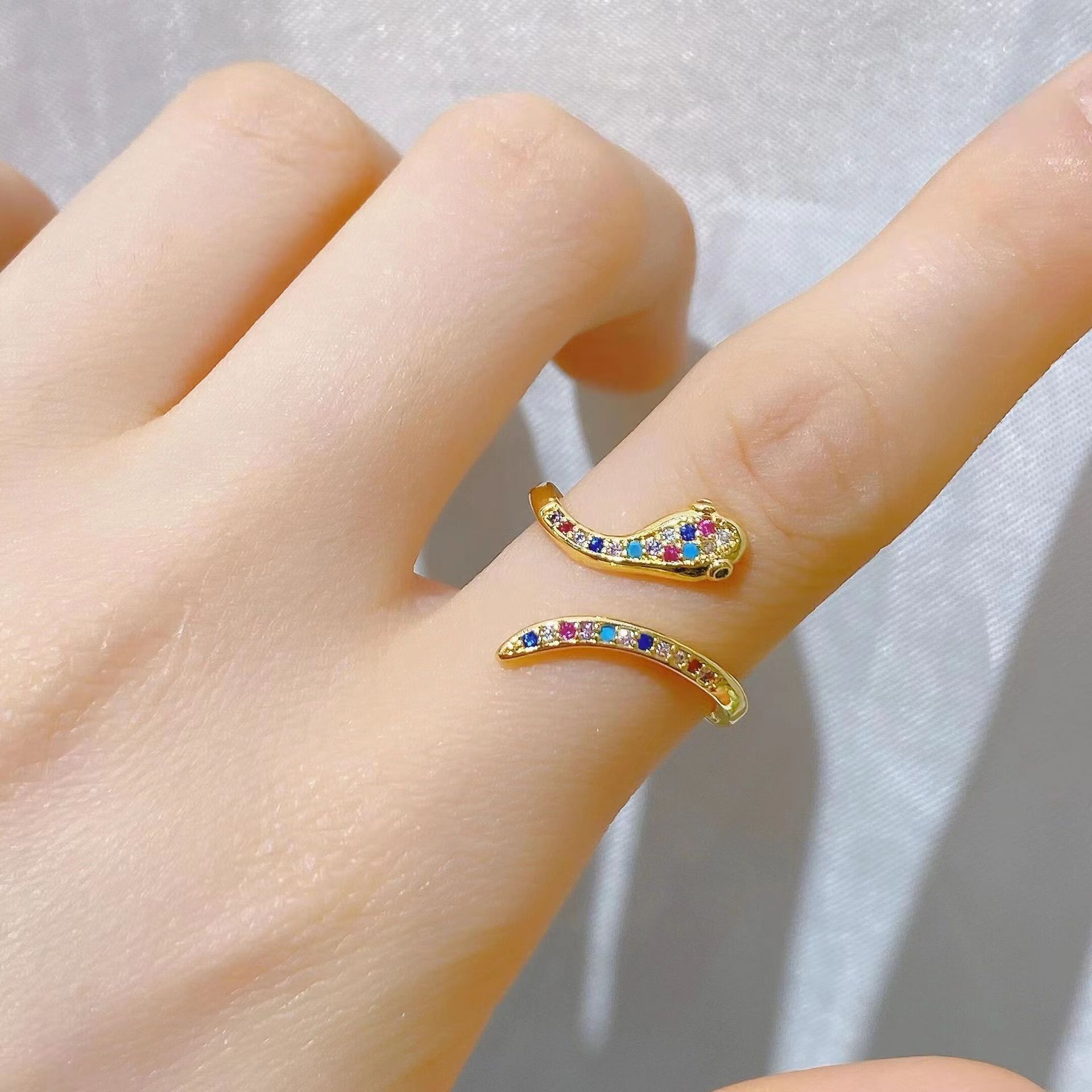 Ig Style Snake Copper Plating Inlay Zircon Open Ring display picture 6