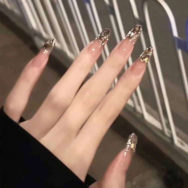Flash Diamond Champagne Drill Wear Wear Armor Little Red Book Rich Daughter with Nail Art Patch Elegant White Fake Nail Piece