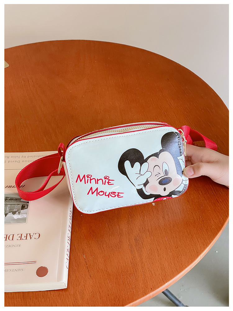 The 2025 new children's mobile phone bag is a trendy, fashionable, fresh, sweet, cartoonish, creative and simple single-shoulder crossbody bag for women undefined