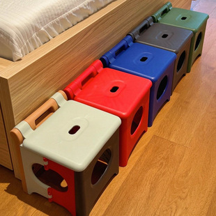 Folding Stool Japanese-Style Portable Small Stool for Home Use, Children and Adults, Plastic Simple Chair for Outdoor Fishing