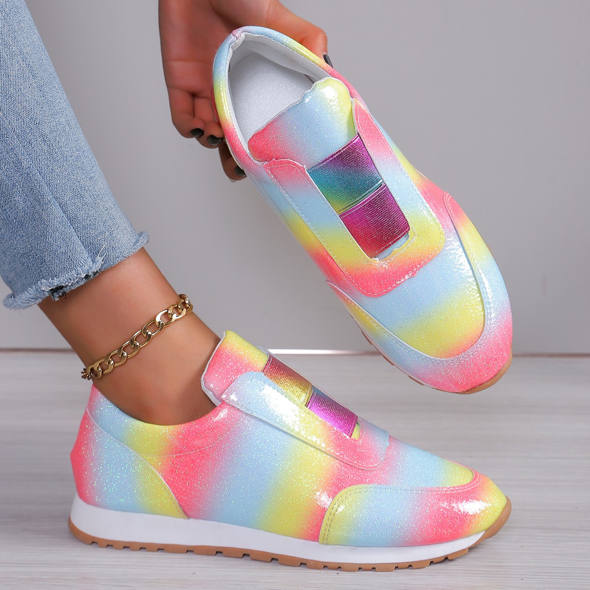 Women's Casual Vintage Style Colorful Round Toe Casual Shoes display picture 1