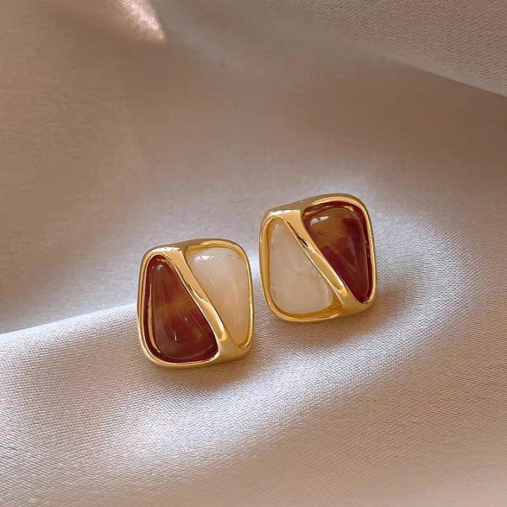 30 # French amber color block square stud earrings