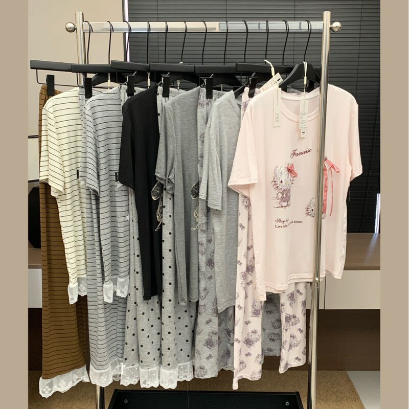Girls' Home Wear with Chest Pads, Light and Cool Naked-Feel Set, Short-Sleeved Long Pants, Cartoon Cat and Bear Stripes, High-Quality Pajamas