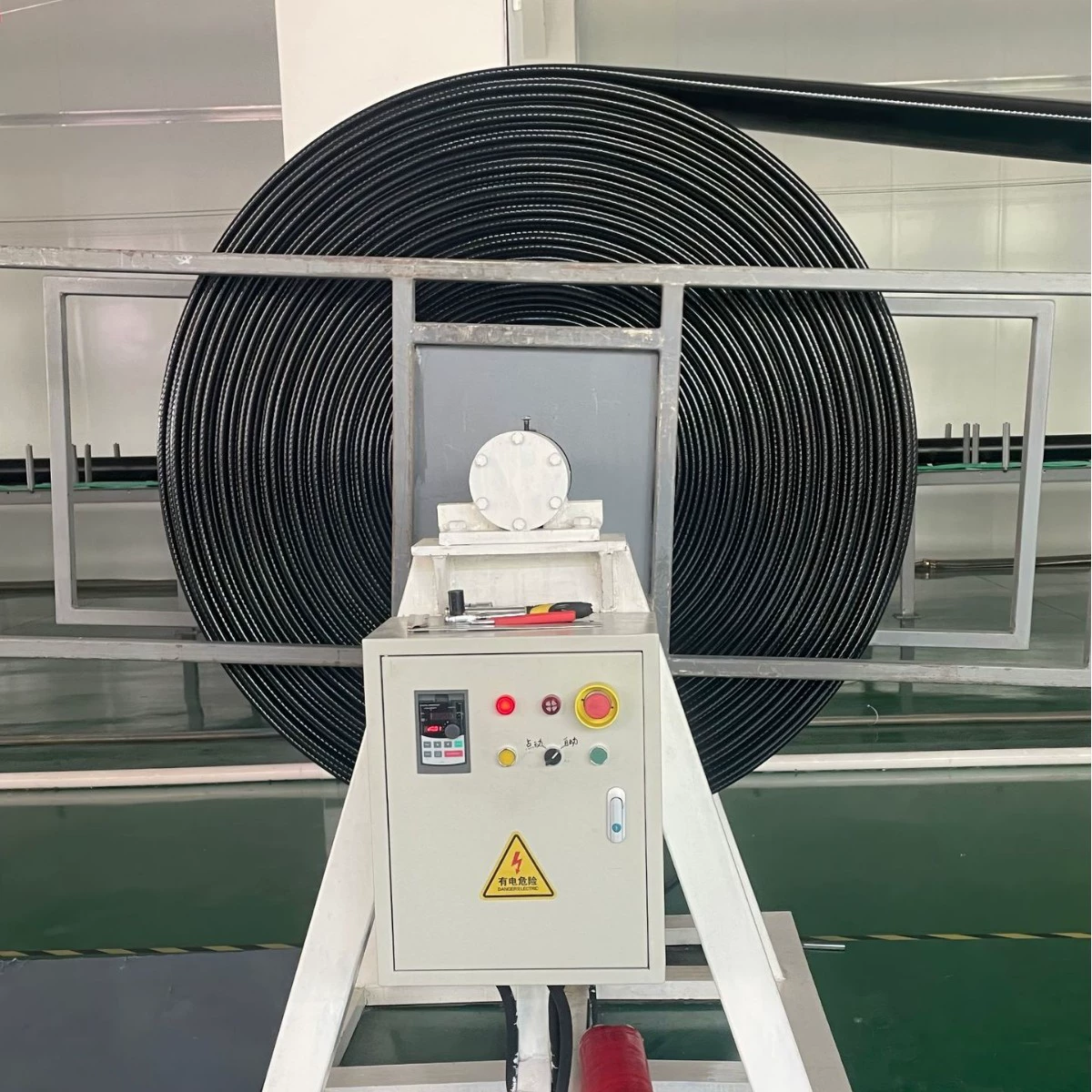 Производитель полиуретановых водяных шлангов DN250 производит взрывозащищенные полиуретановые шланги высокого давления из ТПУ