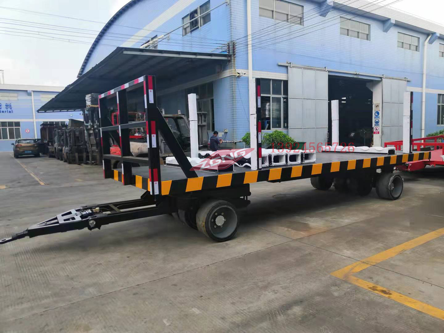 佛山30吨重型平板拖车 场内物料转运车 短途运输车