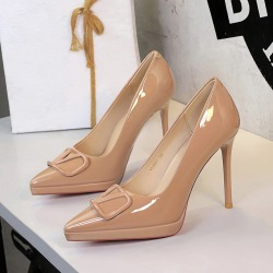 8511-K117 style banquet high-heeled shoes for women with pointed toes, shallow mouth, V-buckle, patent leather waterproof platform, one foot sole, single shoe for women