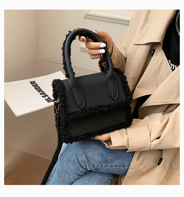 Small Fragrance Lady Texture Square Handbag Popular display picture 8