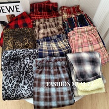 羊羔绒格子裤女秋冬季加绒裤子韩版显瘦高腰阔腿裤复古直筒休闲裤