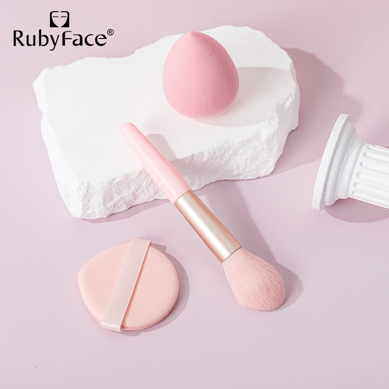 Makeup Tool Set Image 5