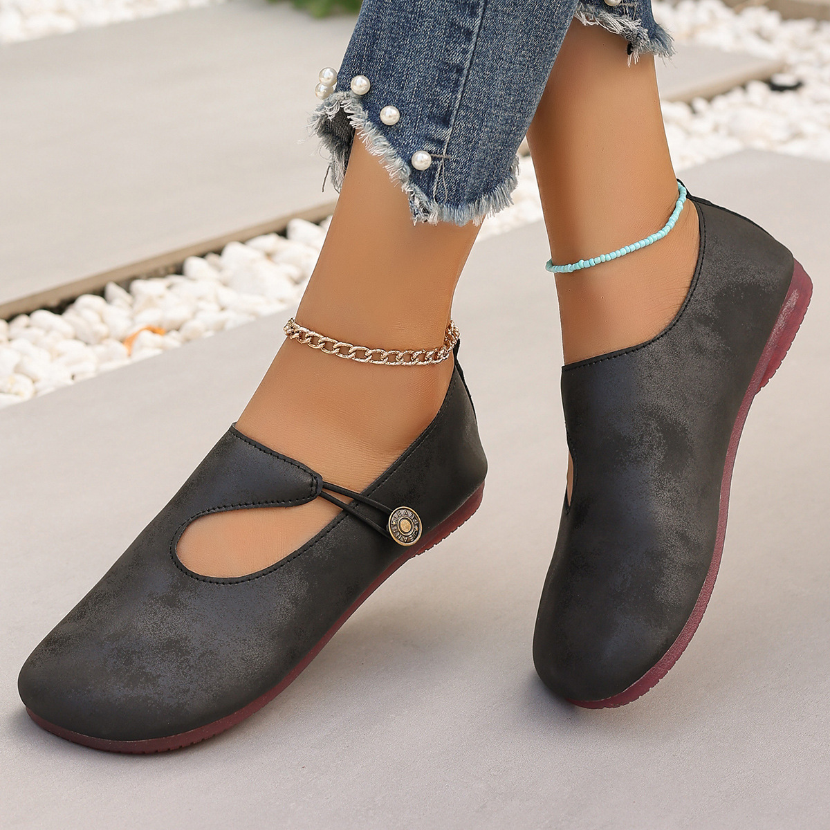 Women's Plus Size Comfortable Slip On Shoes Hollowed Out Soft Soled Flat Retro Loafers Autumn New Style Size 43_vogvips.com
