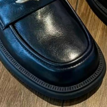 2026 primavera nueva moneda de oro de cuero real zapatos Lefour zapatos de moda de mujer