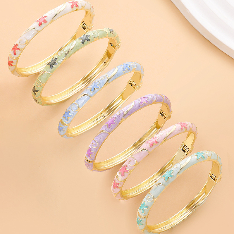 Cross-Border Hot-Selling Fresh and Sweet Palace-Style Enamel Cloisonné Open Bracelet Summer Beach Starfish Enamel Bracelet Cross-Border Hot-Selling Fresh and Sweet Palace-Style Enamel Cloisonné Open Bracelet Summer Beach Starfish Enamel Bracelet