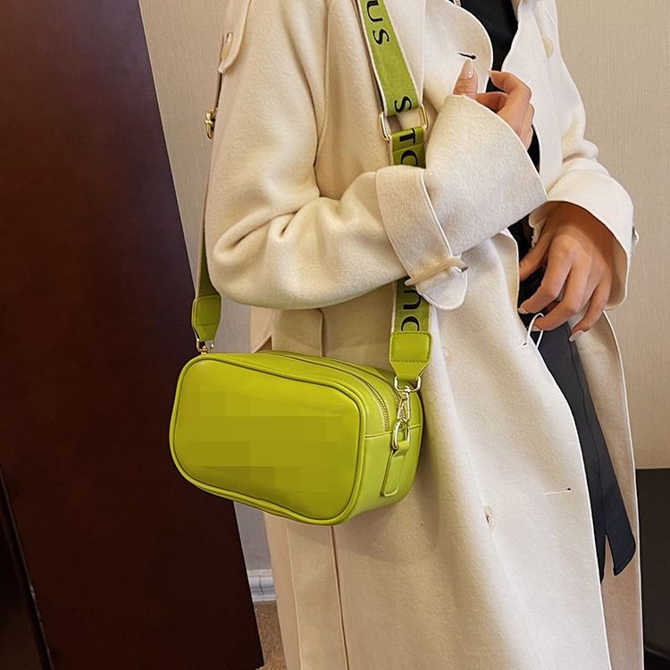 Bolsos pequeños de color sólido de moda europea y americana para mujer 2024 nueva primavera y verano retro casual pequeño bolso cuadrado bolso de mensajero de alta calidad