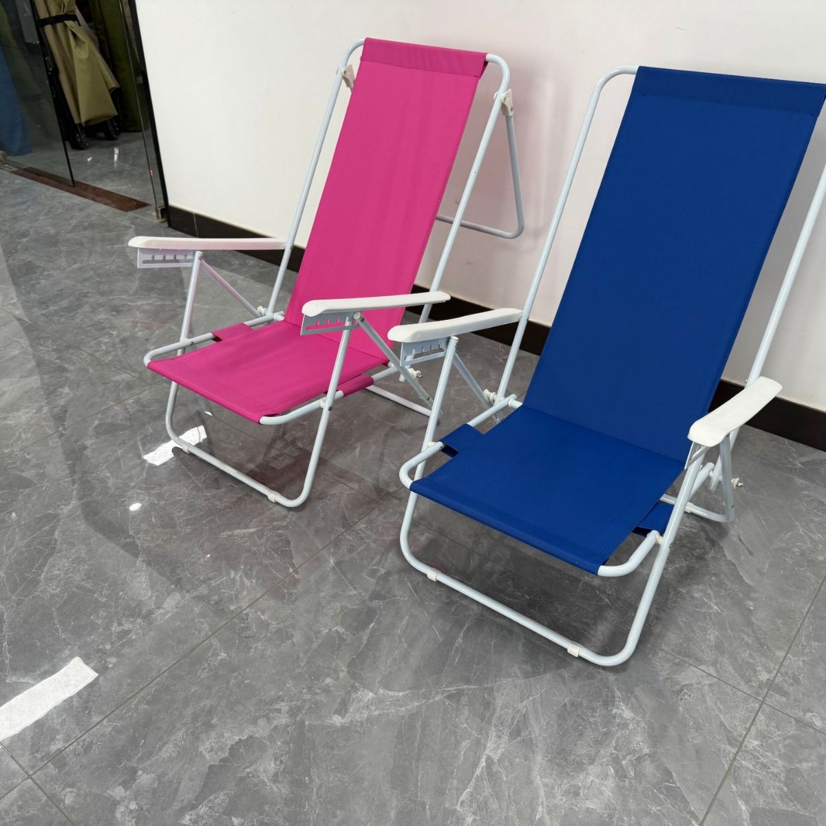 Silla plegable portátil para camping, silla de playa con respaldo y estructura de acero
