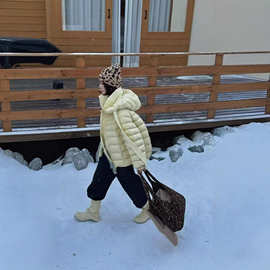 2025冬季新款90白鸭绒排骨羽绒服女休闲时尚百搭