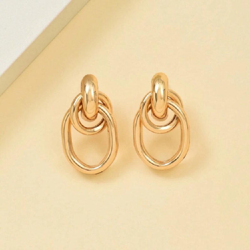 Orecchini, lusso leggero e sensazione di alta gamma, orecchini a cerchio in tubo di ferro a forma di croce, design di nicchia, stile semplice e raffinato, orecchini eleganti._voghion.com