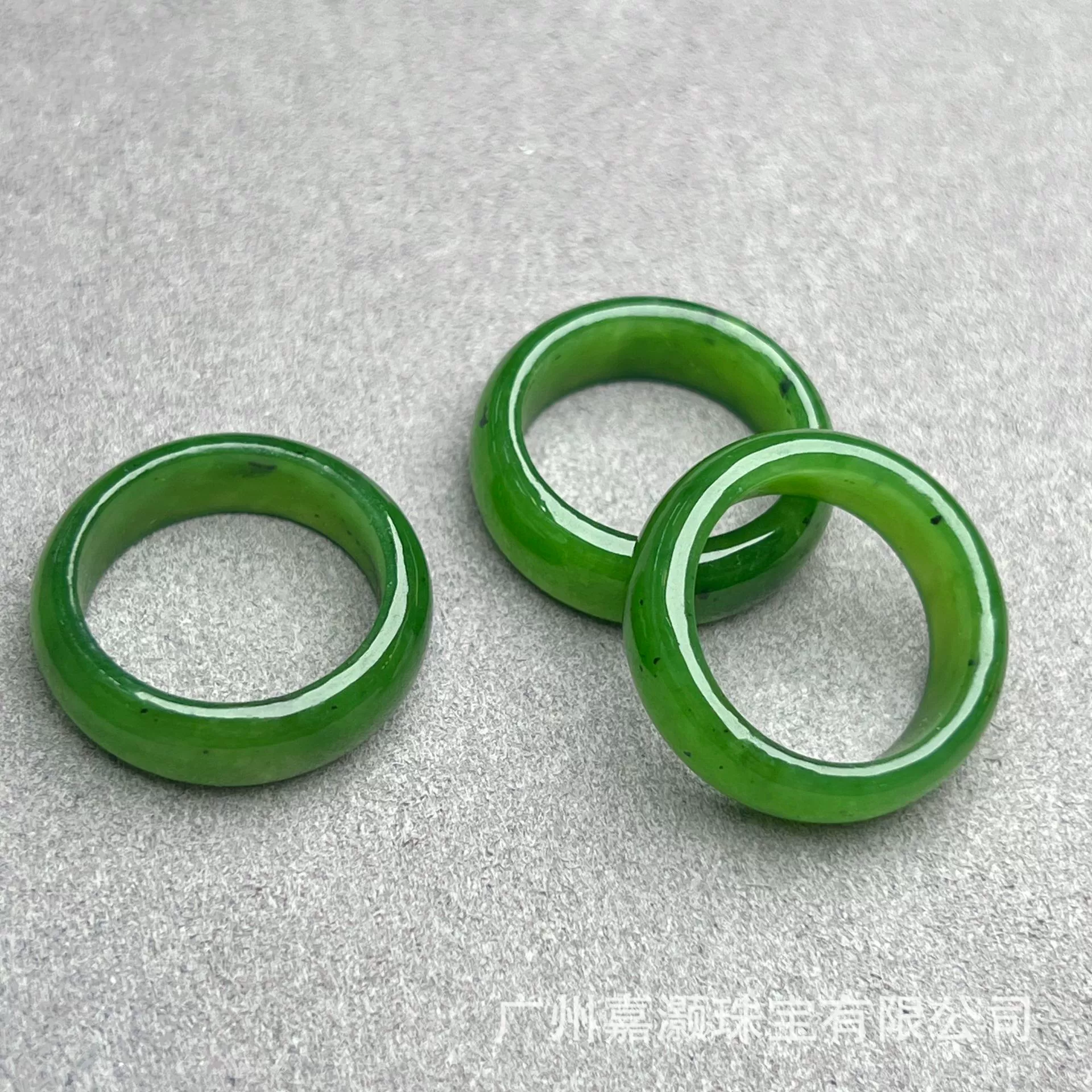 Jiayu Natural Hetian Jade Russian Ring Circle Простой дикий Прямая трансляция основных производителей оптом