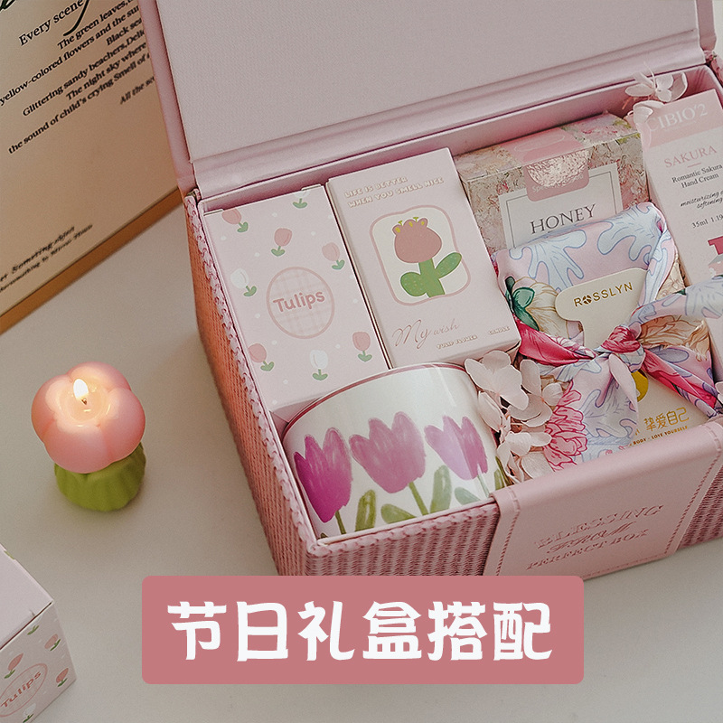 Tulipanos de cera de atmósfera, regalo de perfume artesanal, regalo de mano para el día del maestro, flores, velas en forma