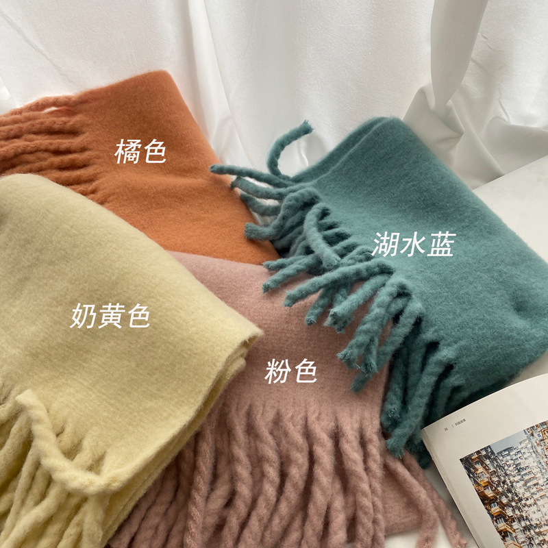 Soft keep warm scarf with pigtail