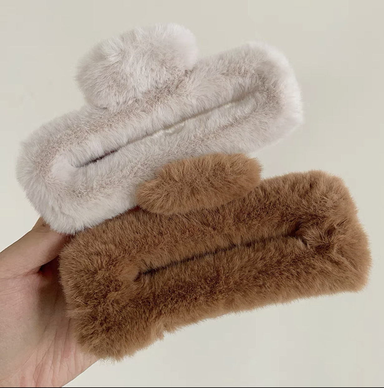 plush clip women's simple advanced milk coffee color updo shark clip hair clip headwear_voghion.com