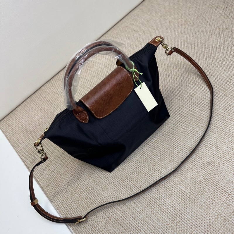 高品質の新しいショートハンドルの小さなハンドバッグ、女性用シングルショルダー、長いストラップ付き、パンチングクロスボディバッグ、ナイロン餃子バッグ|undefined