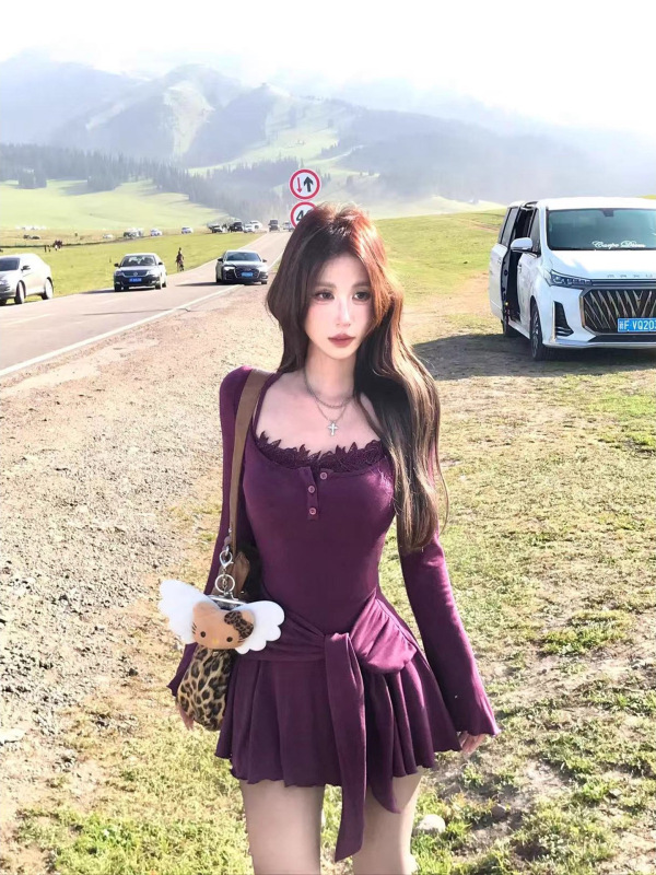 高级感穿搭蕾丝拼接吊带连衣裙女夏2025新款早初秋小个子收腰短裙|undefined