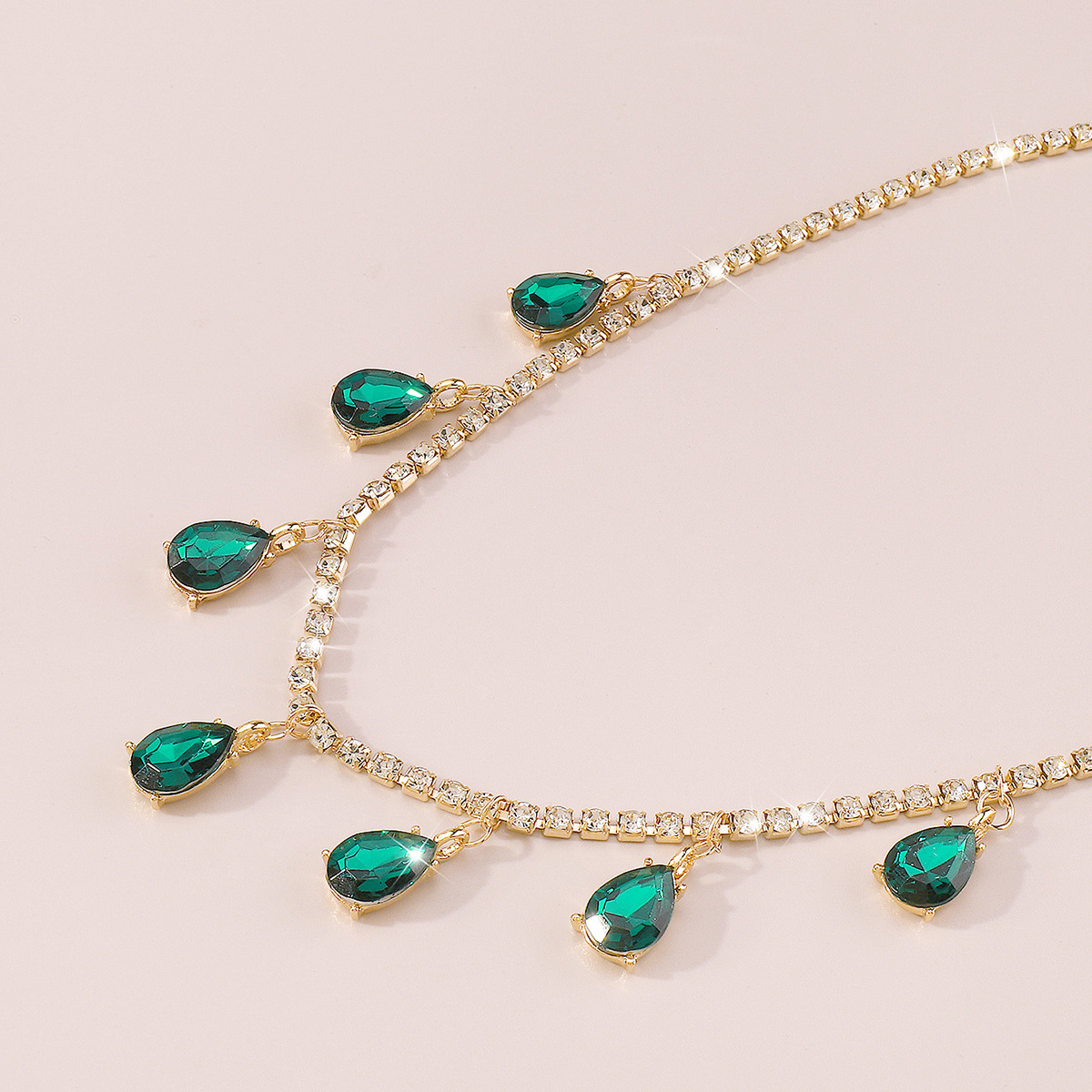 Fashion Water Drop Alloy Inlay Rhinestone Pendant Necklace